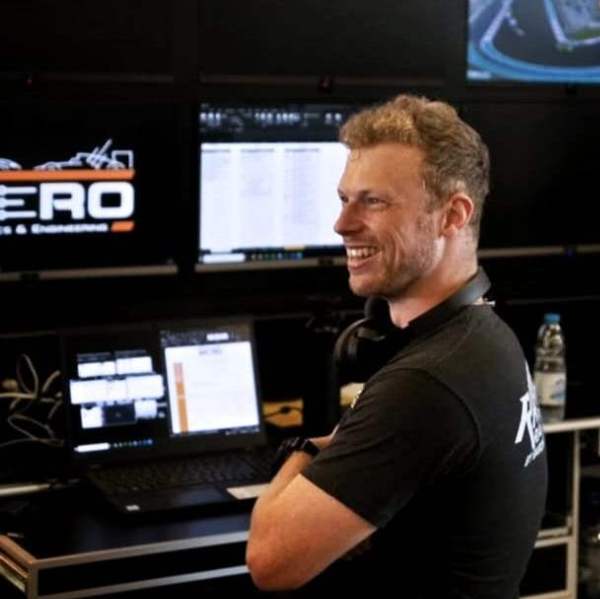 Matty Driessen race engineering Gulf Pro Car 2024